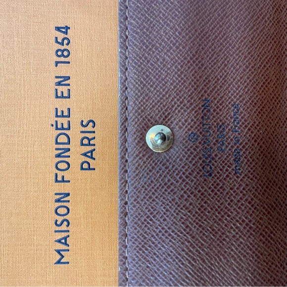 Louis Vuitton Monogram Sara Long Wallet - Picture 4 of 16